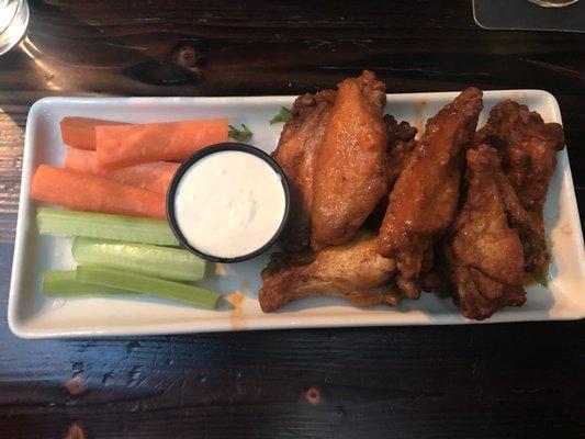 Appetizer wings!