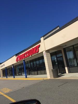 Expressions of Brockton -- 715 Crescent Street, Brockton Storefront