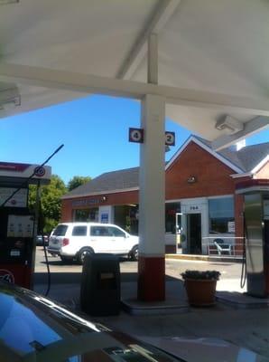 Sycamore 76 Service Center