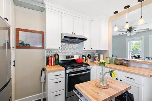 Two Harbors Construction & Remodeling