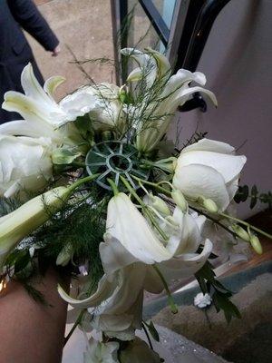 My bouquet a few hours after them delivering it.