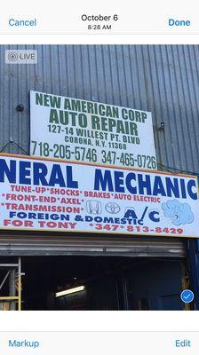 This is were it is. Éste es adonde está