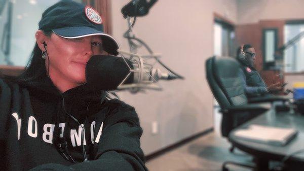 Missouri Sports Radio Llc Kfns