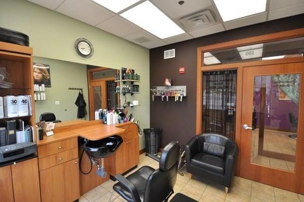 InStyle Salon Suites