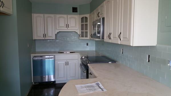 My fabulous new Kitchen, thanks to JWBuilt!!