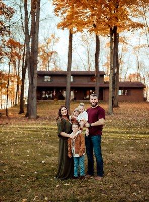 Hello, I am Katie Finnicum, a wife and mother of three, wanting to be your photographer for life!