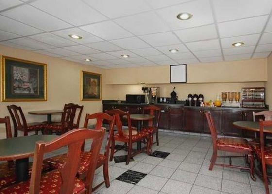 Rodeway Inn & Suites