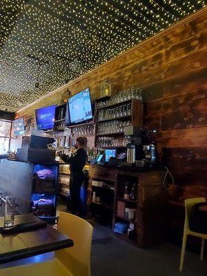 Full bar