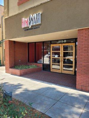 Irvin Nierras, Homesmart Evergreen Realty