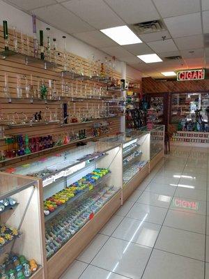 Glass pipes, Humidor/cigar room