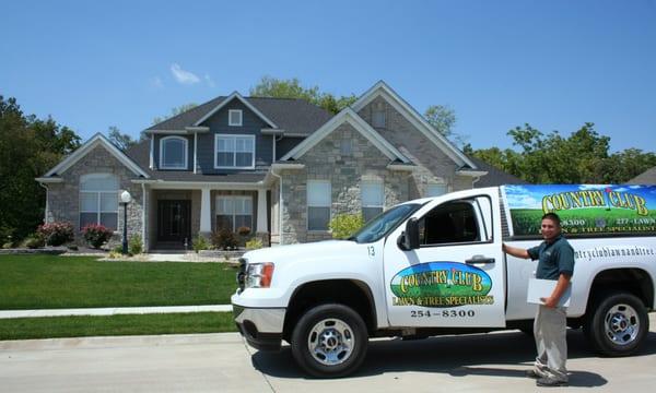 Experinece the Difference in 2013 with Country Club Lawn and Tree Specialists, Inc.