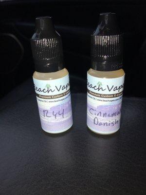 RY4 is a vanilla caramel tobacco flavor and cinnamon Danish yum!