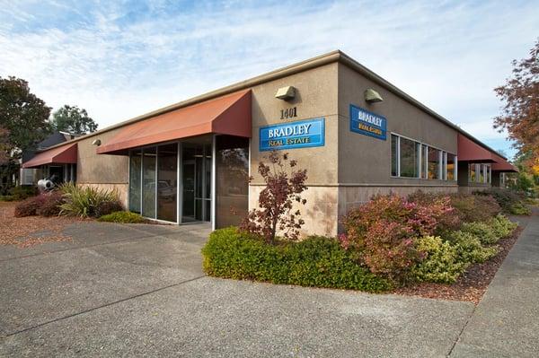 1401 Fourth Street, Santa Rosa. Near Downtown