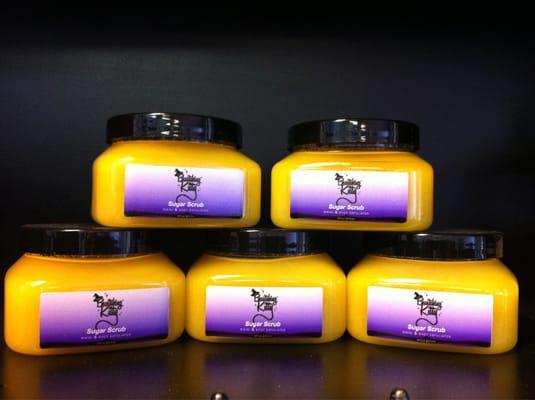 Bewitching Kitty Scrub