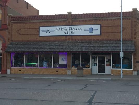 D & B Pharmacy & Gifts