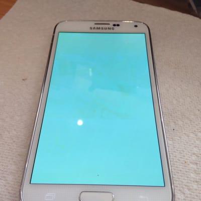 We Fix Samsungs, LG LCD screens too. Bring in your phone today at RD or call us at 413-406-0502