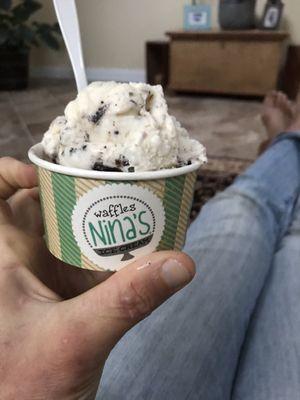 Small cookies and cream