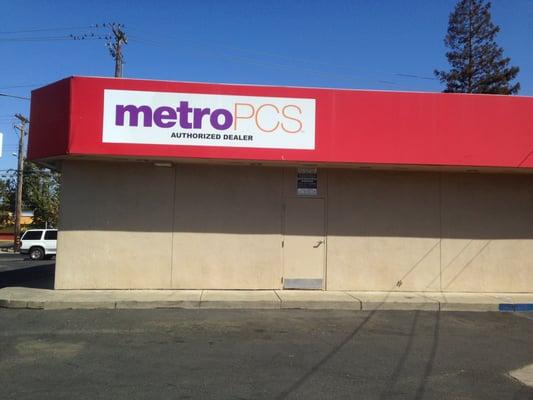 Side view. Parking area.