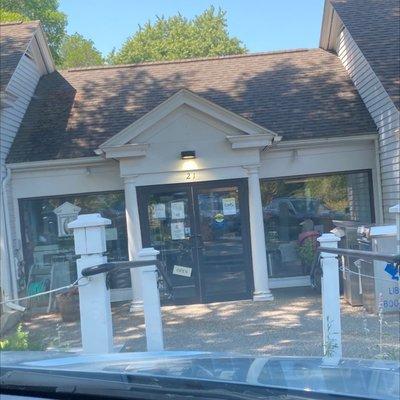 Dorothy Alling Memorial Library