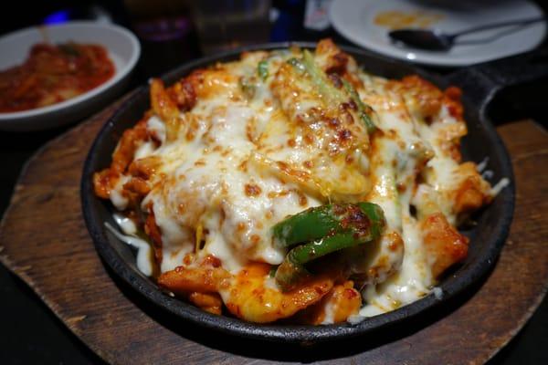 Spicy chicken with cheese