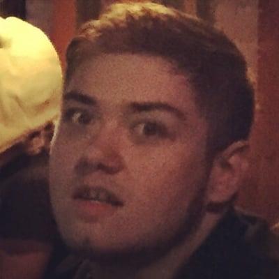 Elwood Bond Drumming