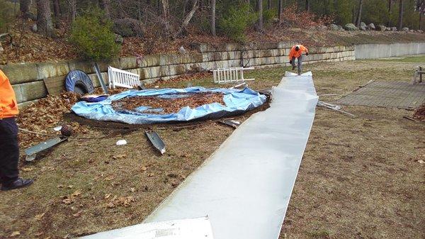 Time to clean up that yard, clear out that house clutter and rejuvenate your space.Call today to book your free quote!