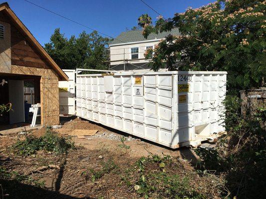 Dumpster rental in Culver City 40 cubical yards