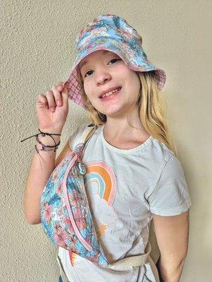 We made bucket hats + Fanny packs for summer vacation fun!