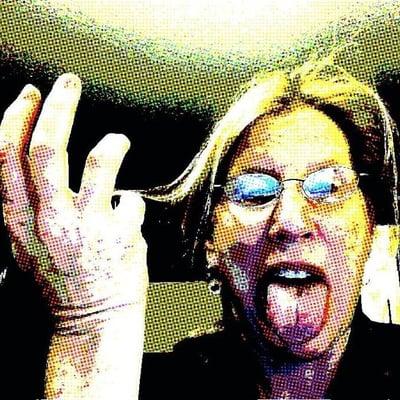 Photo of Lynn M.