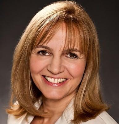 Photo of Vivian L.