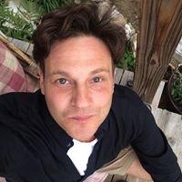 Photo of Justin L.