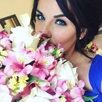 Photo of Leah J.