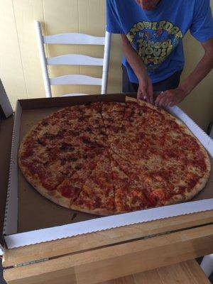 The biggest pizza I have ever seen!!