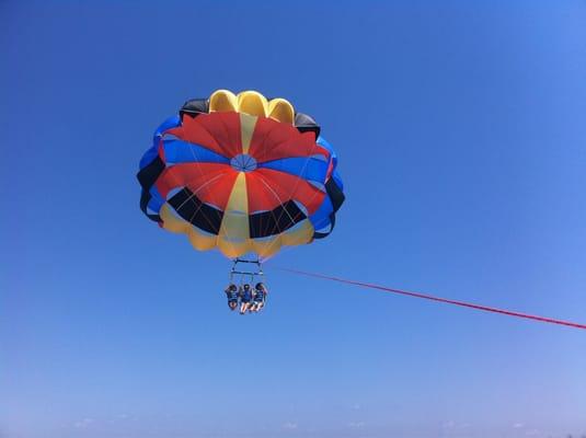 Come parasail with an experienced crew with more than 20 years of flawless experience!