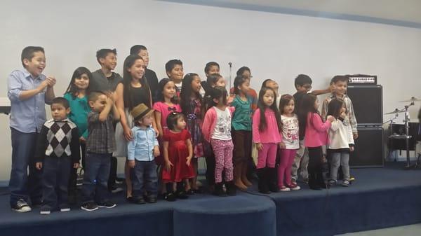 All the kids were presenting their thanks to the Pastor.