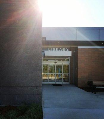 Middle Creek Community Library