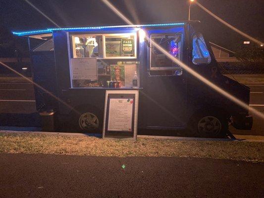 Cute little Mexican food truck located at Ewa.