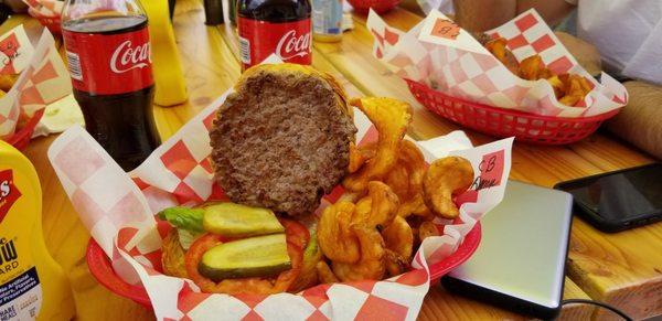 Omgeee!!!! Best burgers I have ever had!! Juicest burger hands down Would definately come back here when in Williams, AZ for sure!