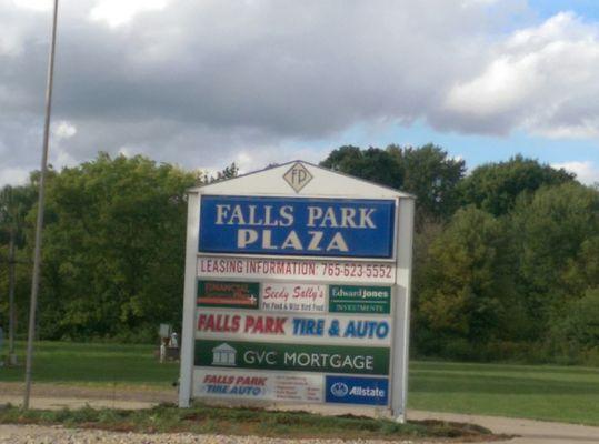 Falls Park Plaza