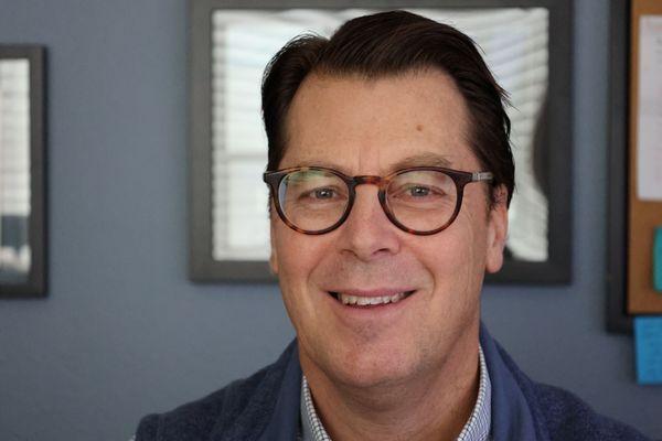 Dr. Brian Hoeflinger