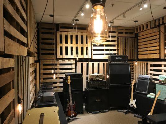 The guitar amp and bass amp demo room.