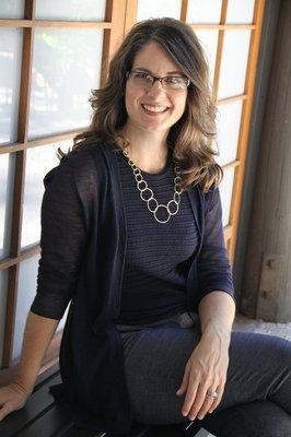 Michelle Bodwell, licensed therapist specializing in Creative Psychotherapy for Women