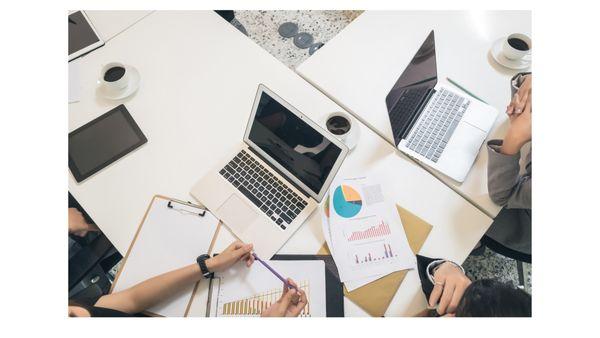 Our mission is to help our clients set up and build their new companies.