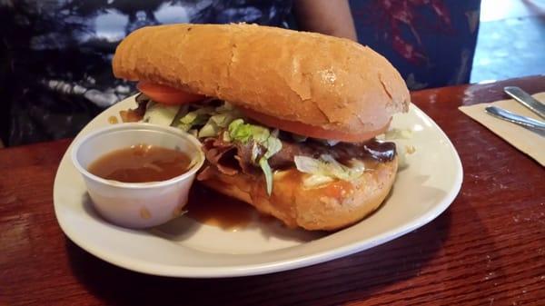 Roast beef poboy