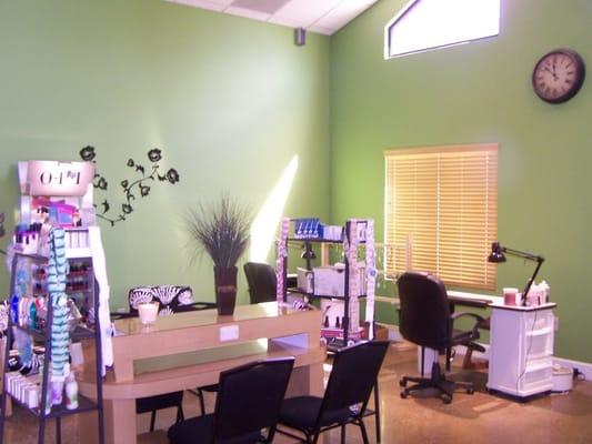 Glam Nail Spa & Dazzle Cosmetic Company