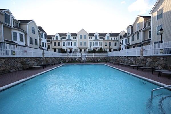 Andrew Davis - Berkshire Hathaway NE Properties