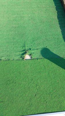 How do you putt theough this?