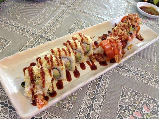 Crunchy roll and handsome roll are so goooood.