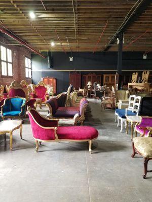Mona Liza Fine Furniture