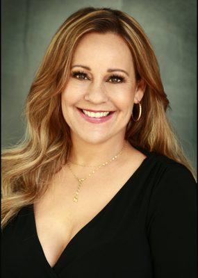 Cristinha Furtado Financial Advisor